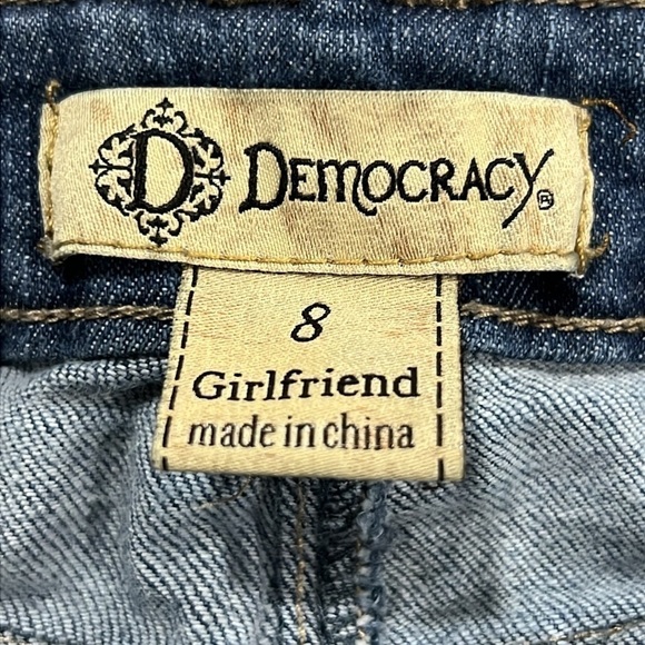 Democracy Jeans 8 Girlfriend Floral Embroidery Bird Distressed Ankle Relaxed Mid - Picture 10 of 13